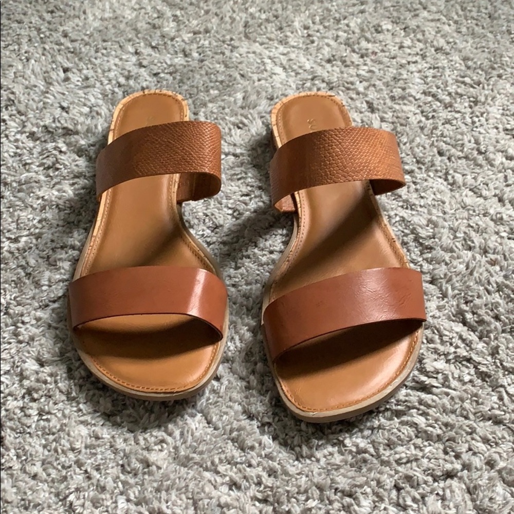 Never worn! Light brown strap sandals size 8.5